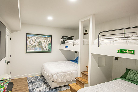 Bedroom 5 (1)