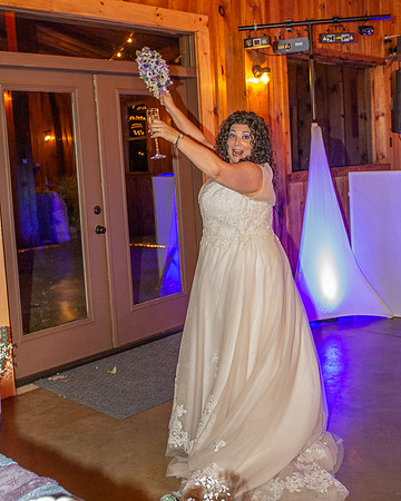 Bouquet Toss (3)