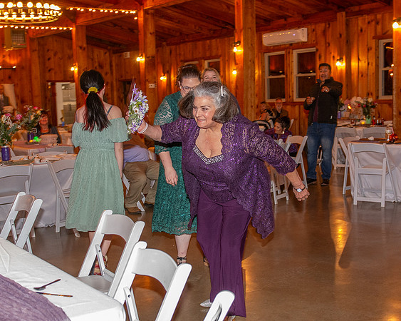 Bouquet Toss (11)