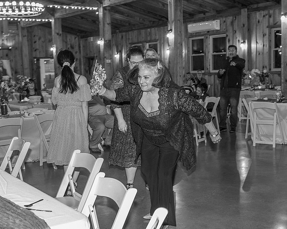 Bouquet Toss (12)