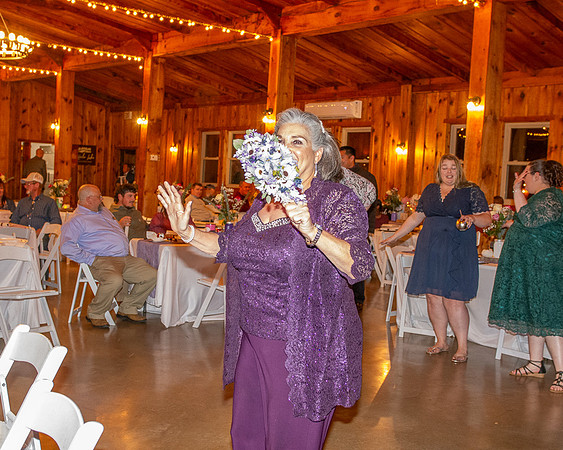 Bouquet Toss (16)