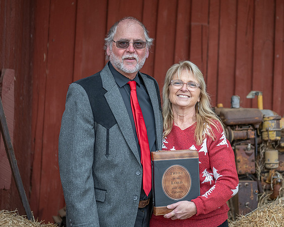 Mike & Kim Coffey 11.30.2025 (21)