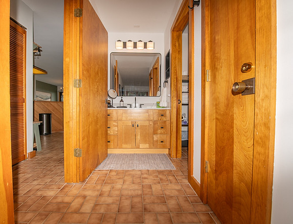 Bathroom 1 (3)