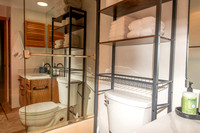 Bathroom 2 (3)