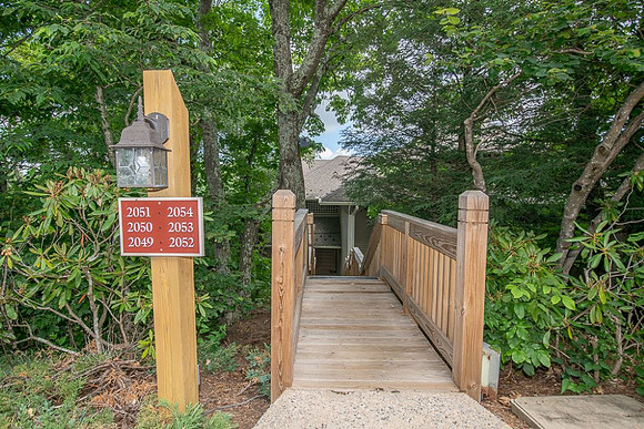 Entrance (16)