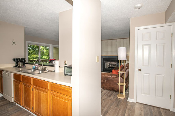Kitchen (2)