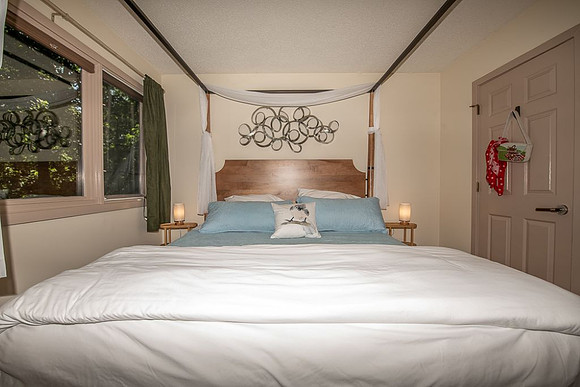 Bedroom 1 (3)