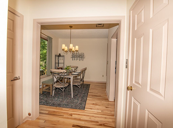 Dinning Room (2)