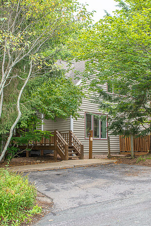 Front Entrance (5)