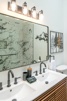 Bathroom 1 (2)