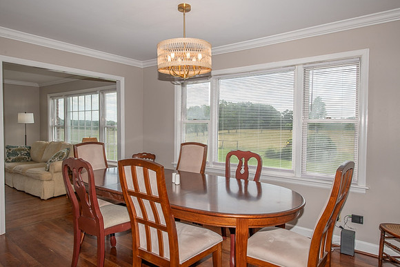 Dinning Room (1)