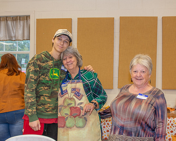Buck Campbell Family Reunion + Cash, Angus, Mays, Maddox, Massie (112)