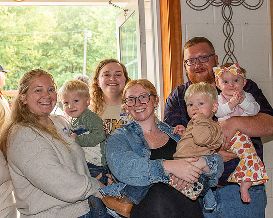 Buck Campbell Family Reunion + Cash, Angus, Mays, Maddox, Massie (46)