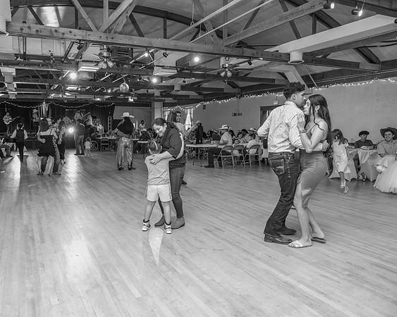 Dancing  (36)