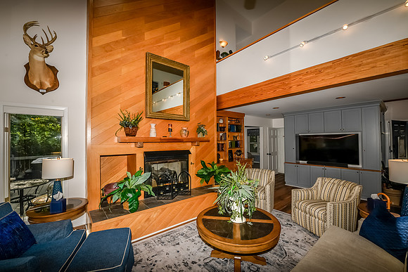Living Room  (3)