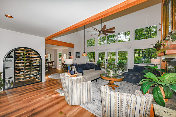 Living Room  (14)