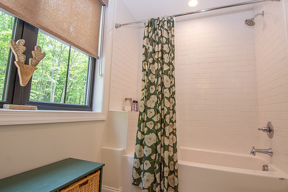262 Oakcrest Lane, Nellysford, Virginia  (29)