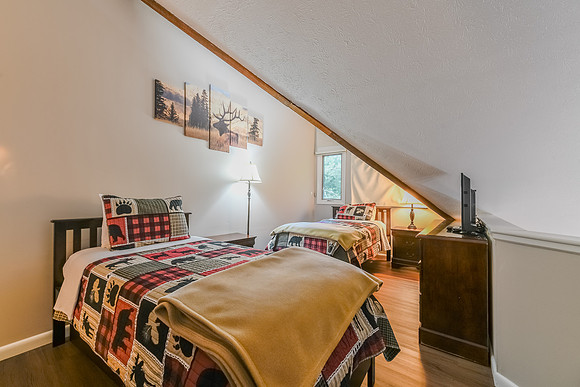 Bedroom 2  (7)