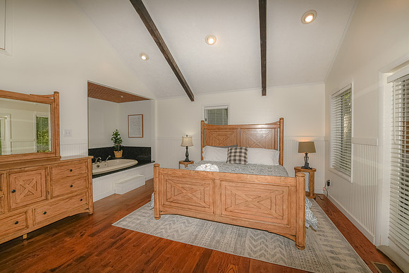 Bedroom 1  (3)