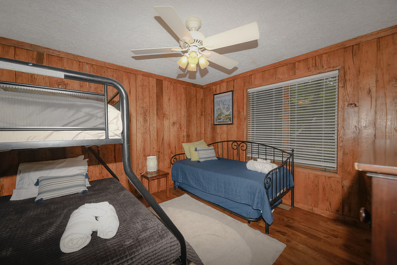Bedroom 2  (2)
