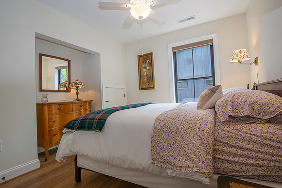 262 Oakcrest Lane, Nellysford, Virginia  (26)