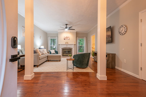 5060 Rockfish Valley Highway, Living Room (3)