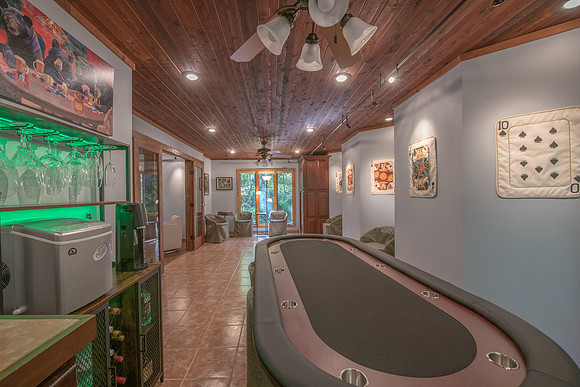 Game Room  (2)