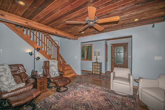 Living Room  (2)