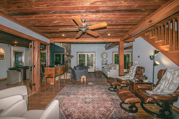 Living Room  (4)