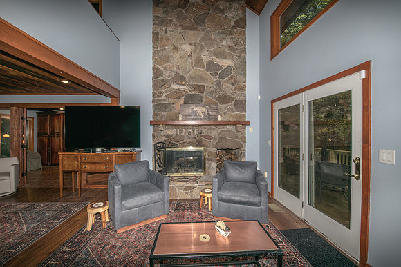 Living Room  (6)