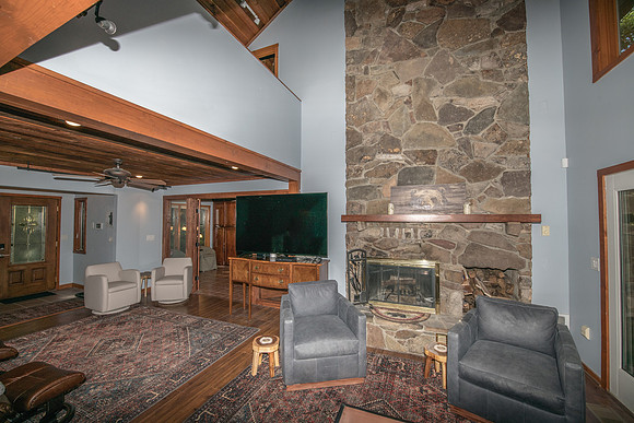 Living Room  (9)