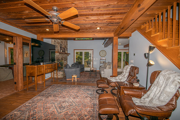 Living Room  (11)