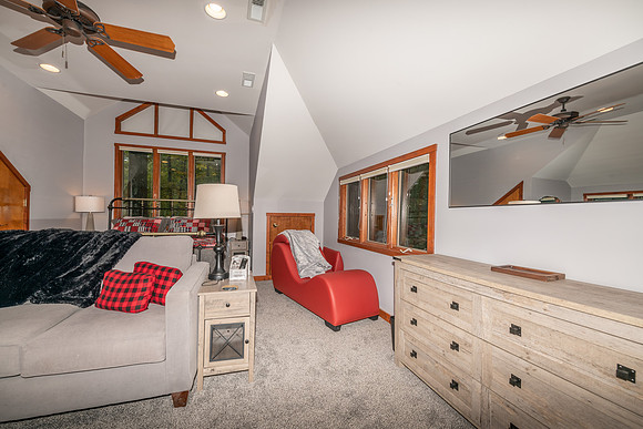 Master Bedroom   (1)