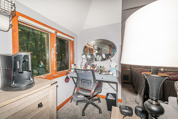 Master Bedroom   (6)