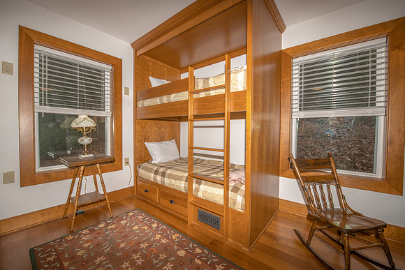 Bedroom 3  (3)