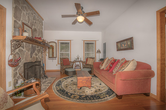 Living Room  (2)