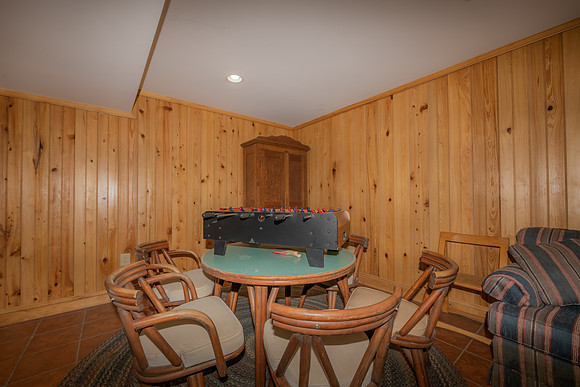 Gameroom  (2)