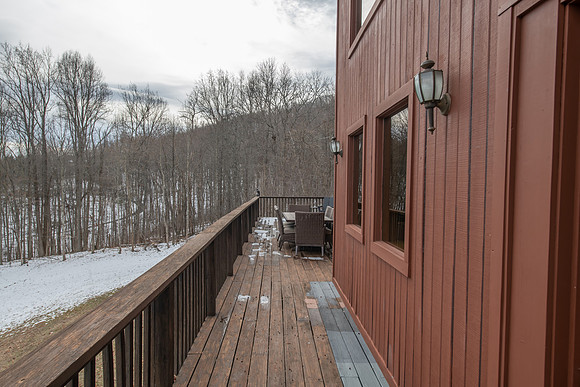 Deck  (3)