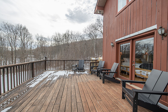 Deck  (6)