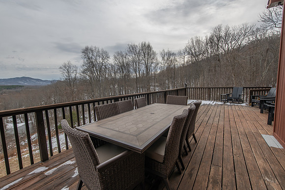 Deck  (9)
