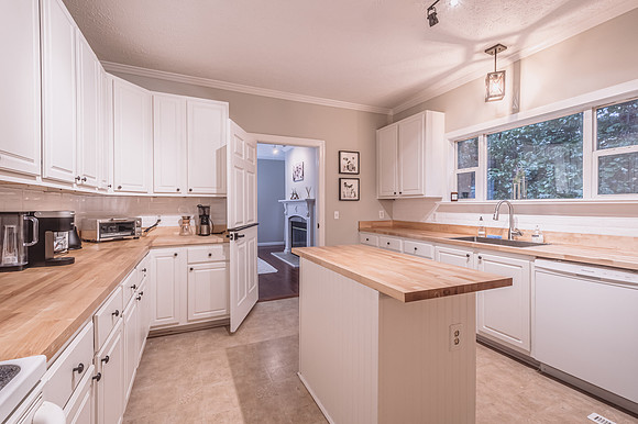 5060 Rockfish Valley Highway, Kitchen (1)