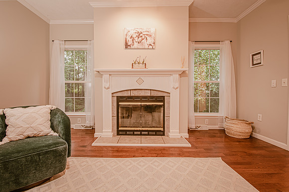 5060 Rockfish Valley Highway, Living Room (4)
