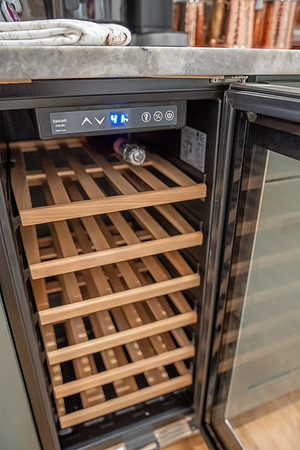 Coffee, Wine,IceAnd fridge Bar (6)
