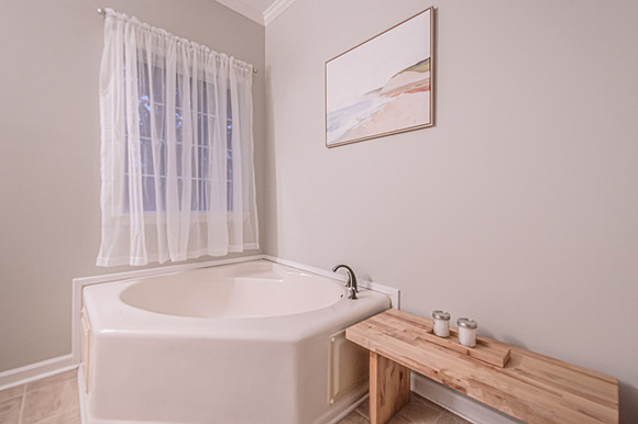 5060 Rockfish Valley Highway, Master Bath (3)