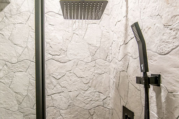 Bathroom 5 (6)