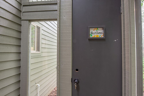 Front Entry (5)