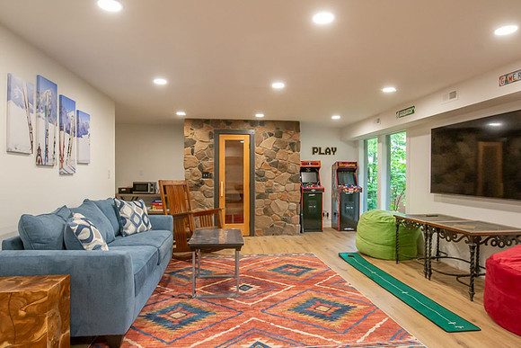 Game Room (3)